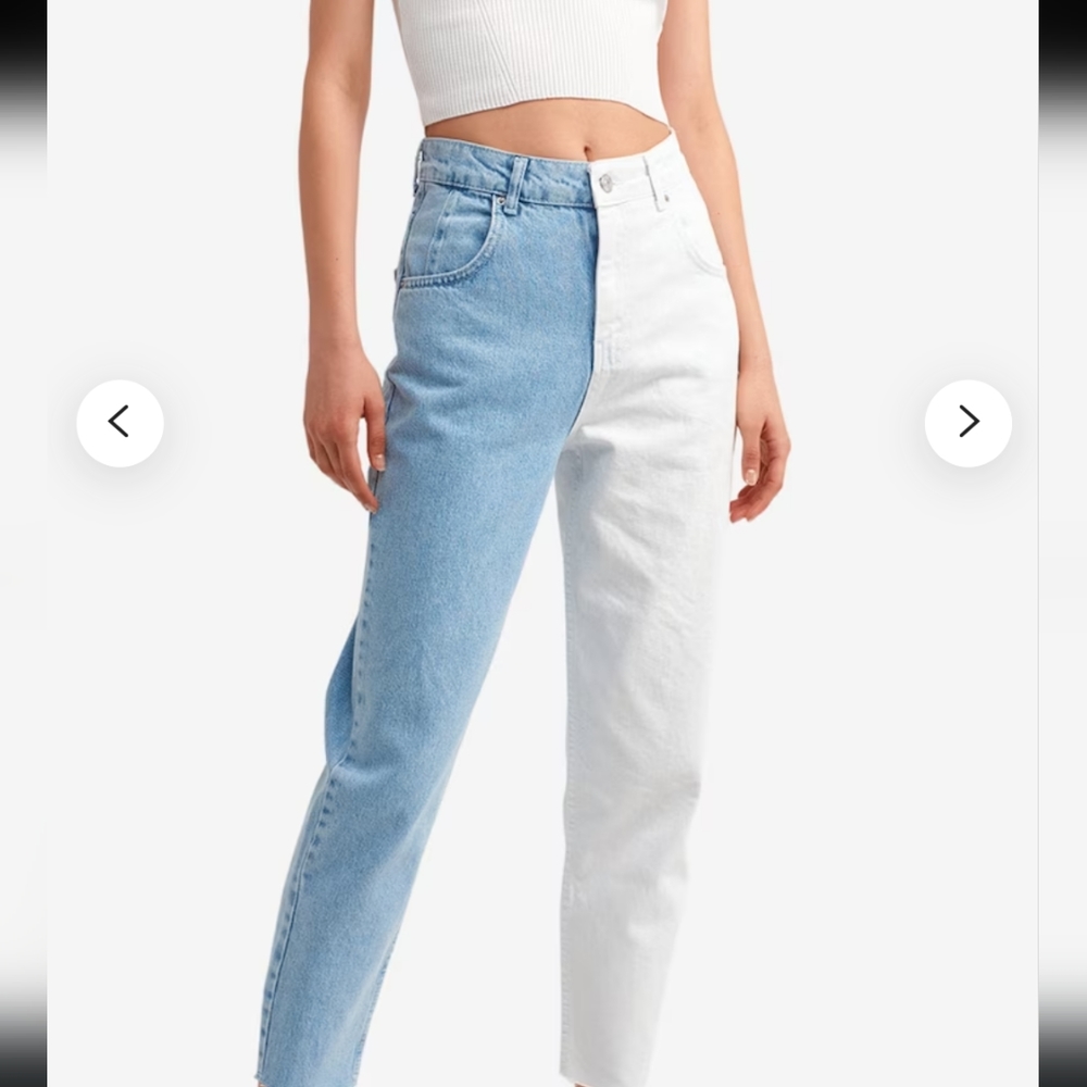 Mom. Cropped 2 colored jeans SZ.9.\ 32 NWT